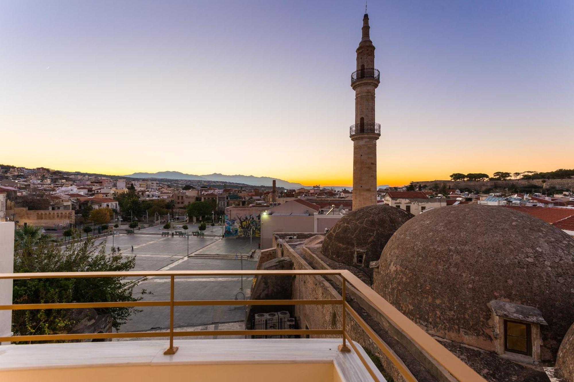 Polyxenia Suites Rethymno  Exterior photo