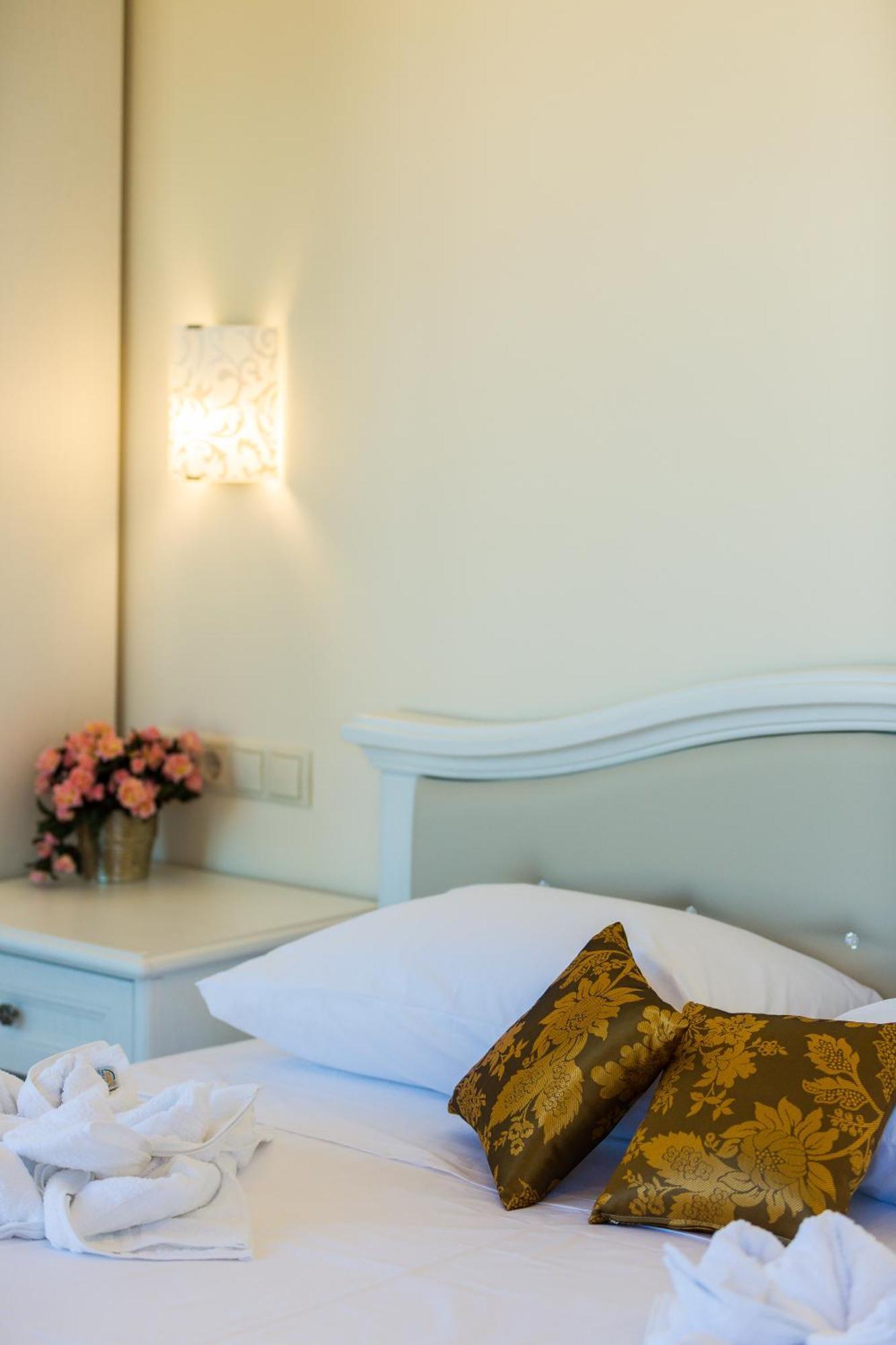Polyxenia Suites Rethymno  Exterior photo