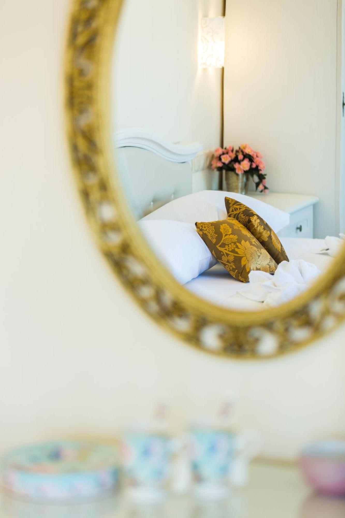Polyxenia Suites Rethymno  Exterior photo