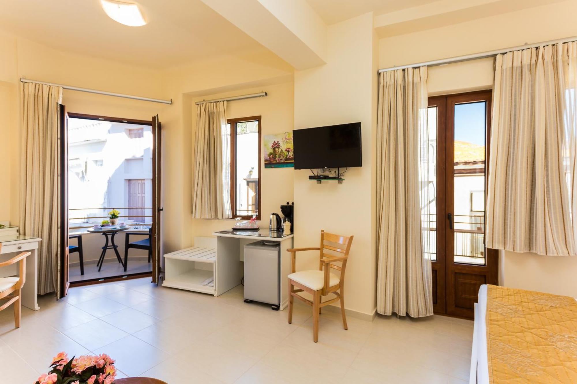 Polyxenia Suites Rethymno  Exterior photo
