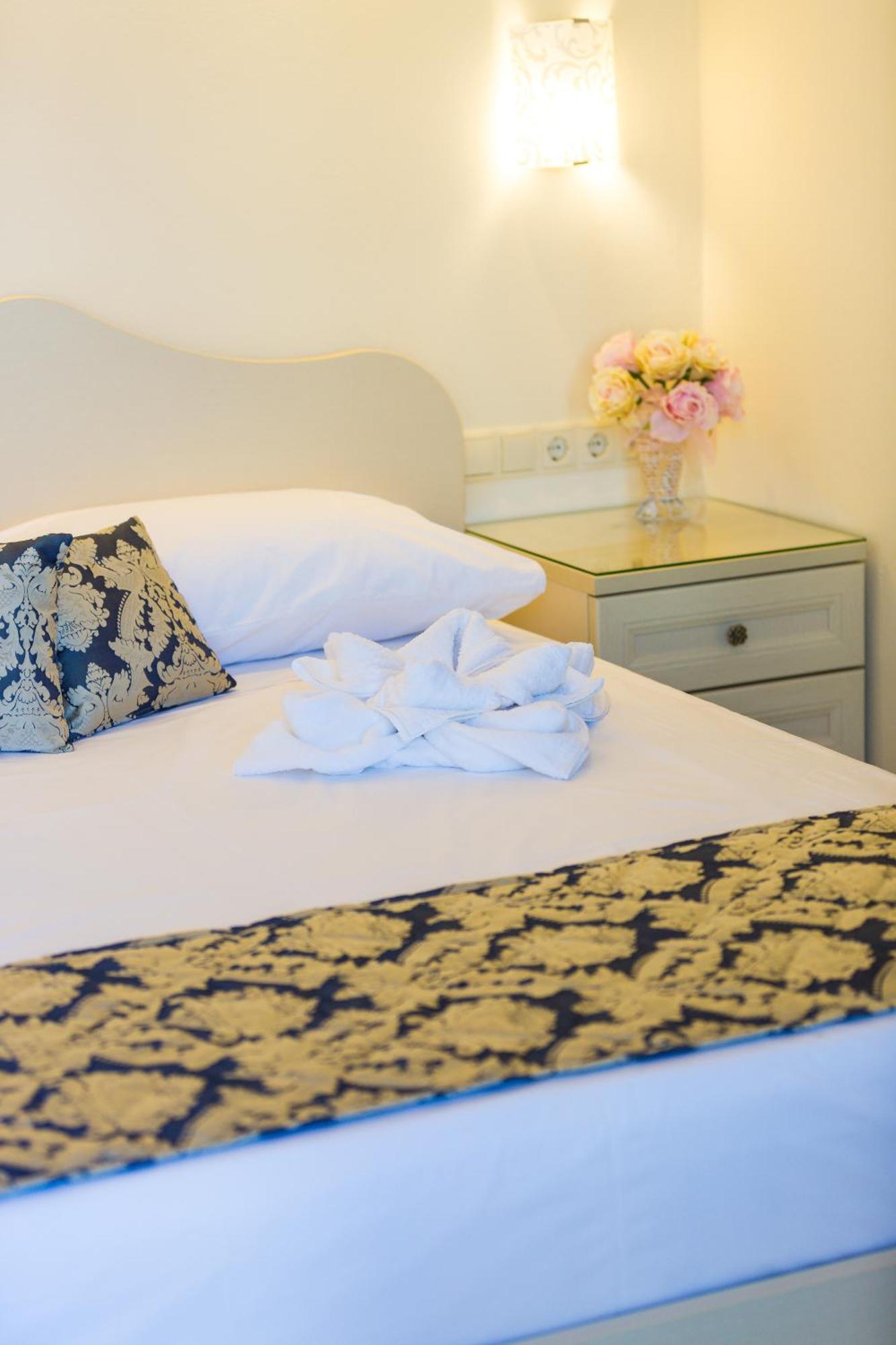 Polyxenia Suites Rethymno  Exterior photo