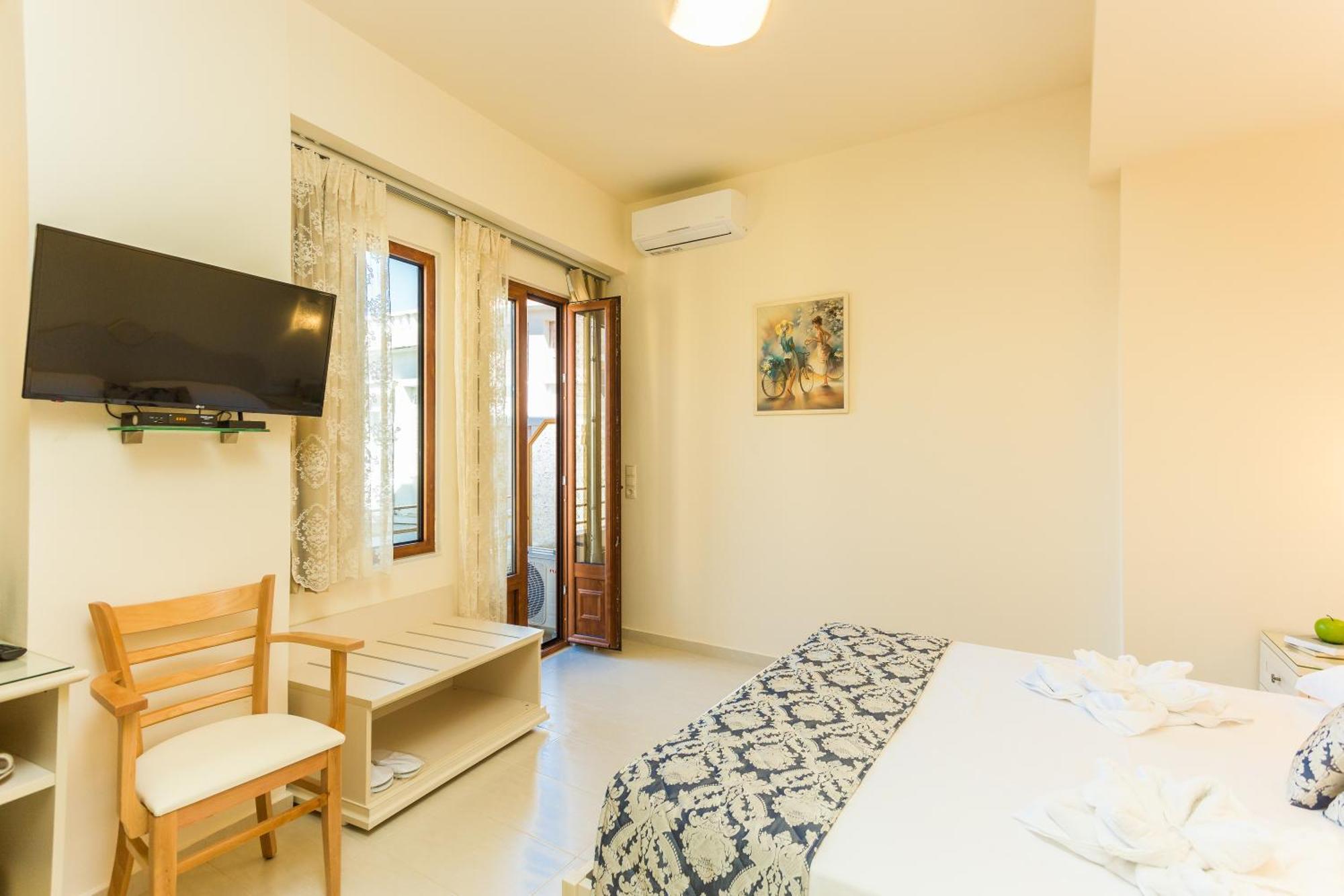 Polyxenia Suites Rethymno  Exterior photo